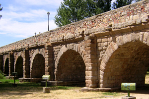 Puente Romano sobre el río Tormes